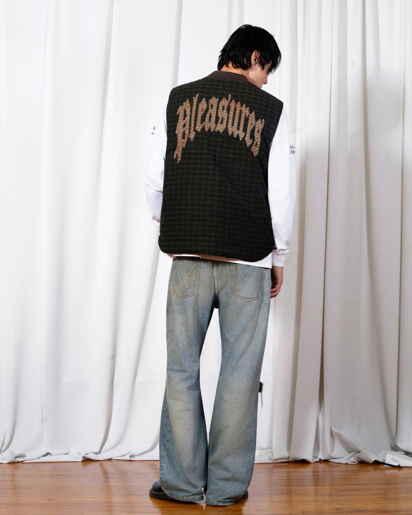 【PLEASURES - プレジャーズ】HORNS DENIM VEST / BROWN (ベスト/ブラウン)