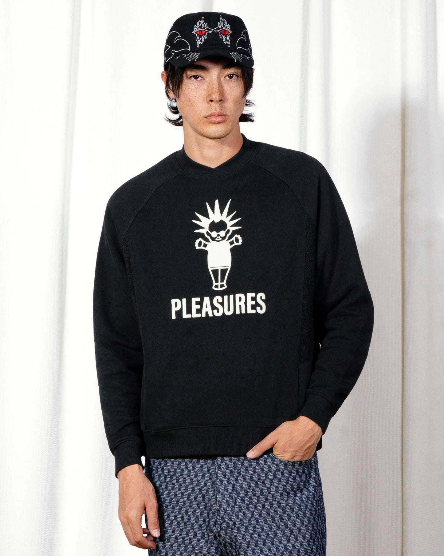 【PLEASURES - プレジャーズ】PUNK BABY CREWNECK / BLACK (スウェット/ブラック)