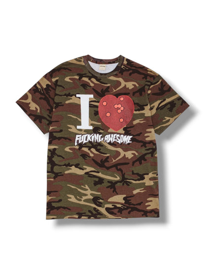 【Fucking Awesome- ファッキングオーサム】I HEART FA TEE /Camo（Tシャツ/カモ）