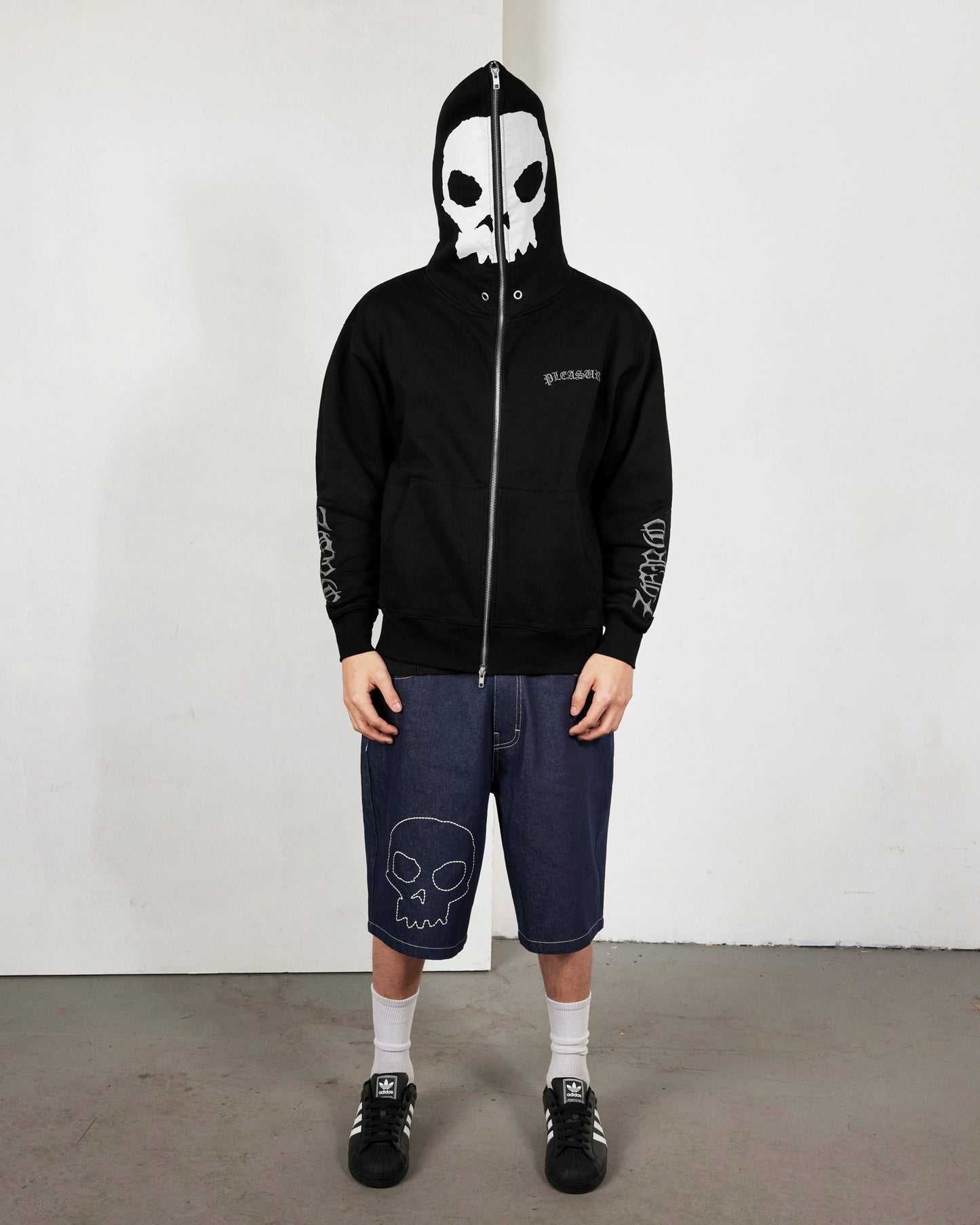 【PLEASURES - プレジャーズ】BALACLAVA ZIP HOODIE / BLACK (フーディ/ブラック)