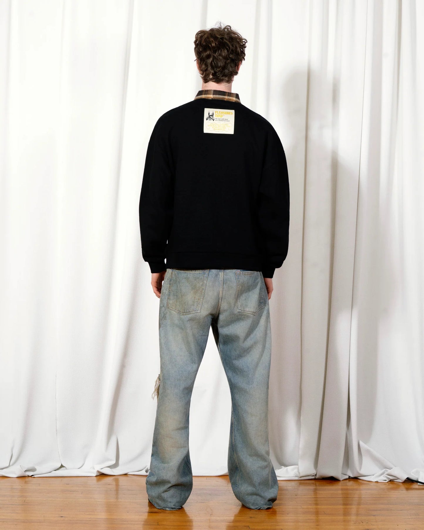 【PLEASURES - プレジャーズ】TOWN POLO SWEATSHIRT / BLACK (スウェットシャツ/ブラック)