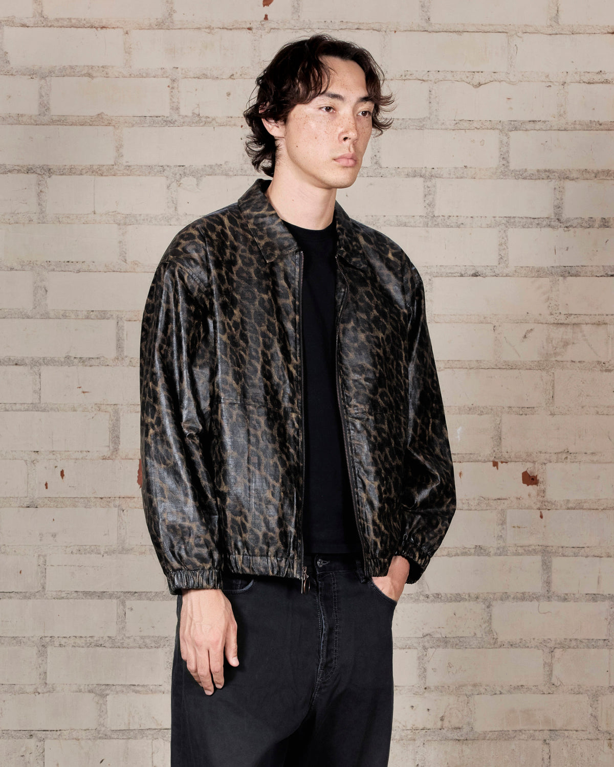 【PLEASURES - プレジャーズ】LEOPARD WAXED JACKET / LEOPARD (ジャケット/レオパード)