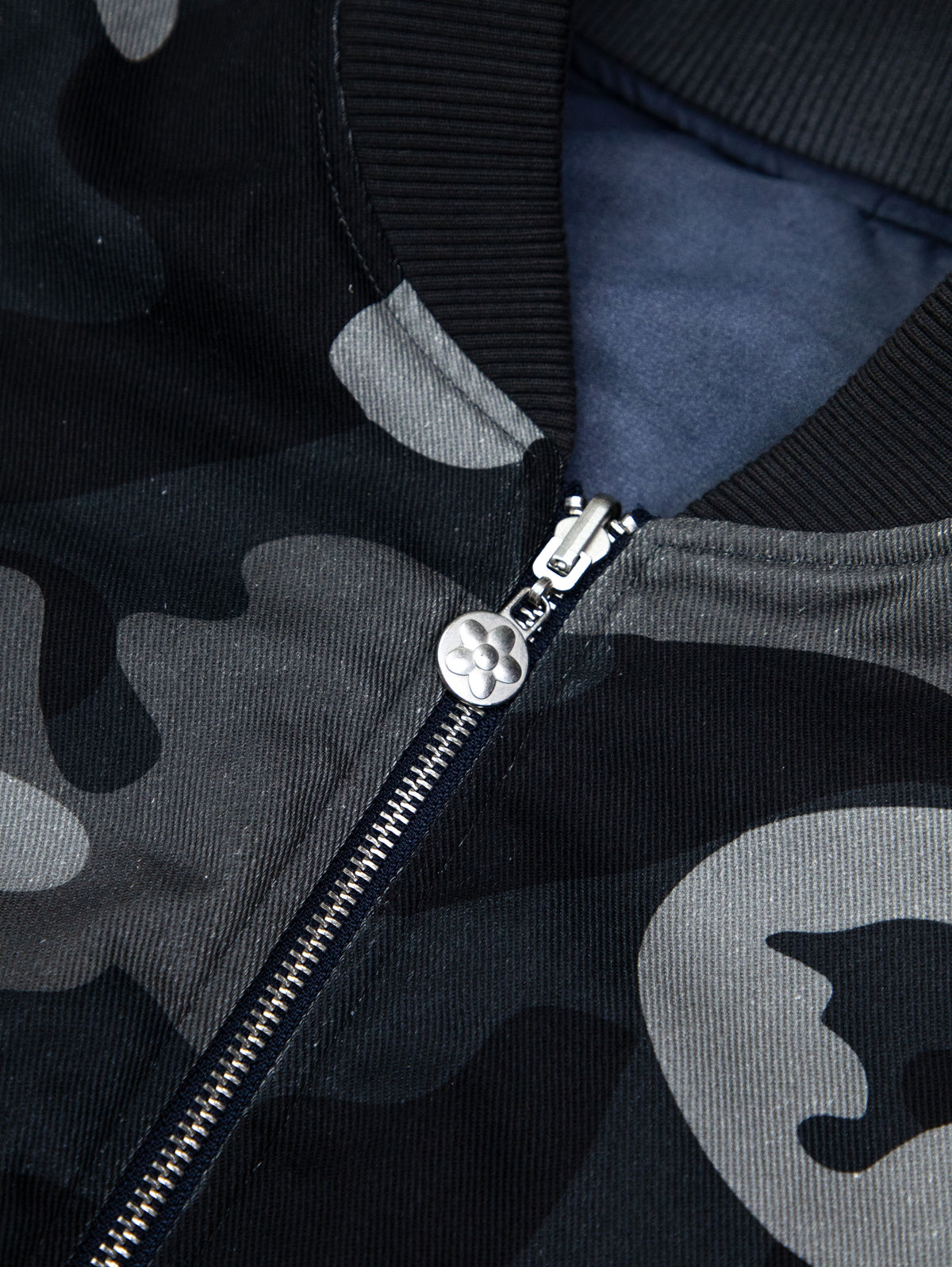 【VANDY THE PINK - ヴァンディー・ザ・ピンク】REVERSIBLE BOMBER JACKET / NAVY (ジャケット/ネイビー)