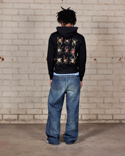 【PLEASURES - プレジャーズ】SPIDERS FITTED ZIP HOODIE / BLACK (フーディ/ブラック)