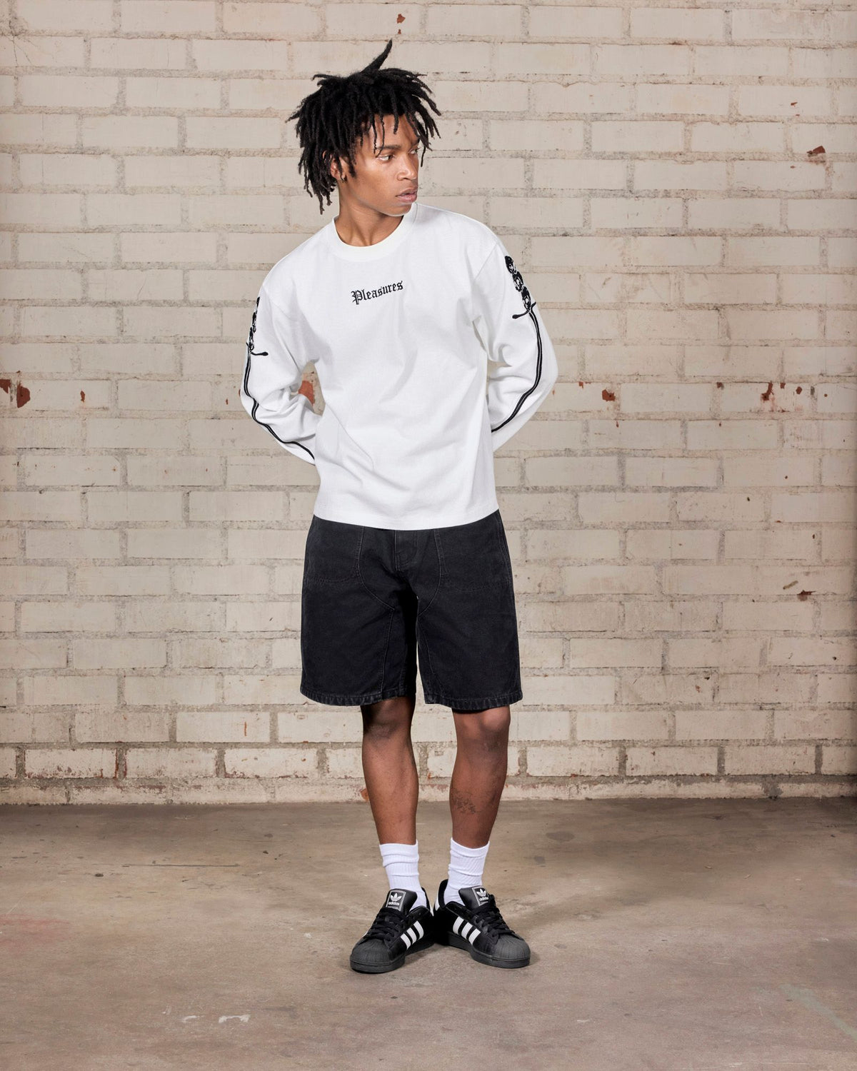 【PLEASURES - プレジャーズ】LUSTER LS TEE / WHITE (Tシャツ/ホワイト)