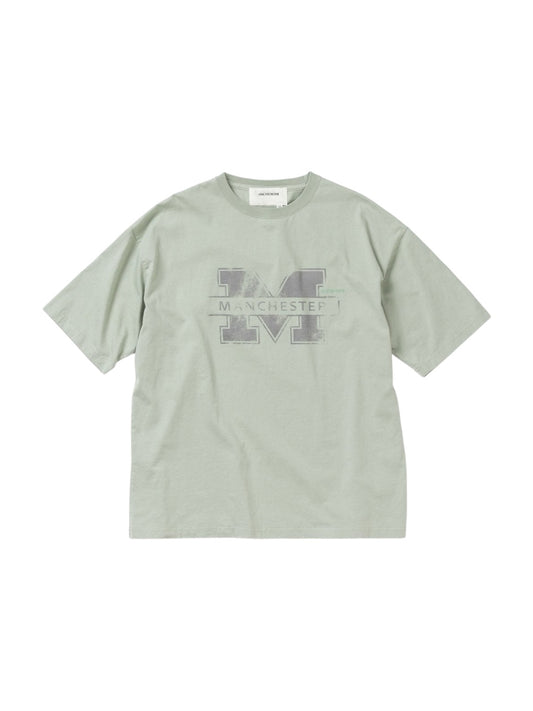 【ANACHRONORM - アナクロノーム】AN368 MANCHESTER PRINTED S/S T-S / SAGE (Tシャツ/セージ)