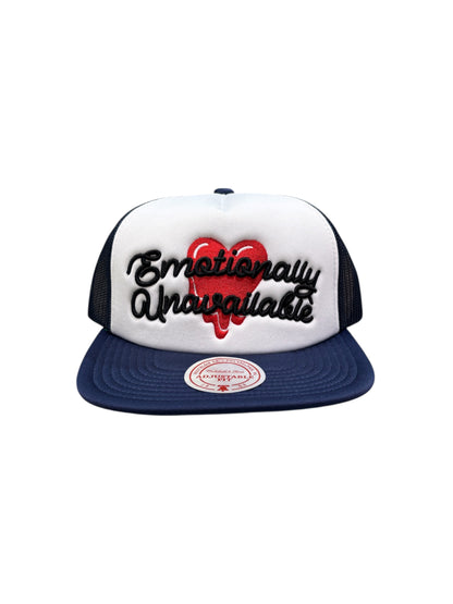 【EMOTIONALLY UNAVAILABLE - エモーショナリー アンアベイラブル】EU SCRIPT TRUCKER / NAVY (キャップ/ネイビー)