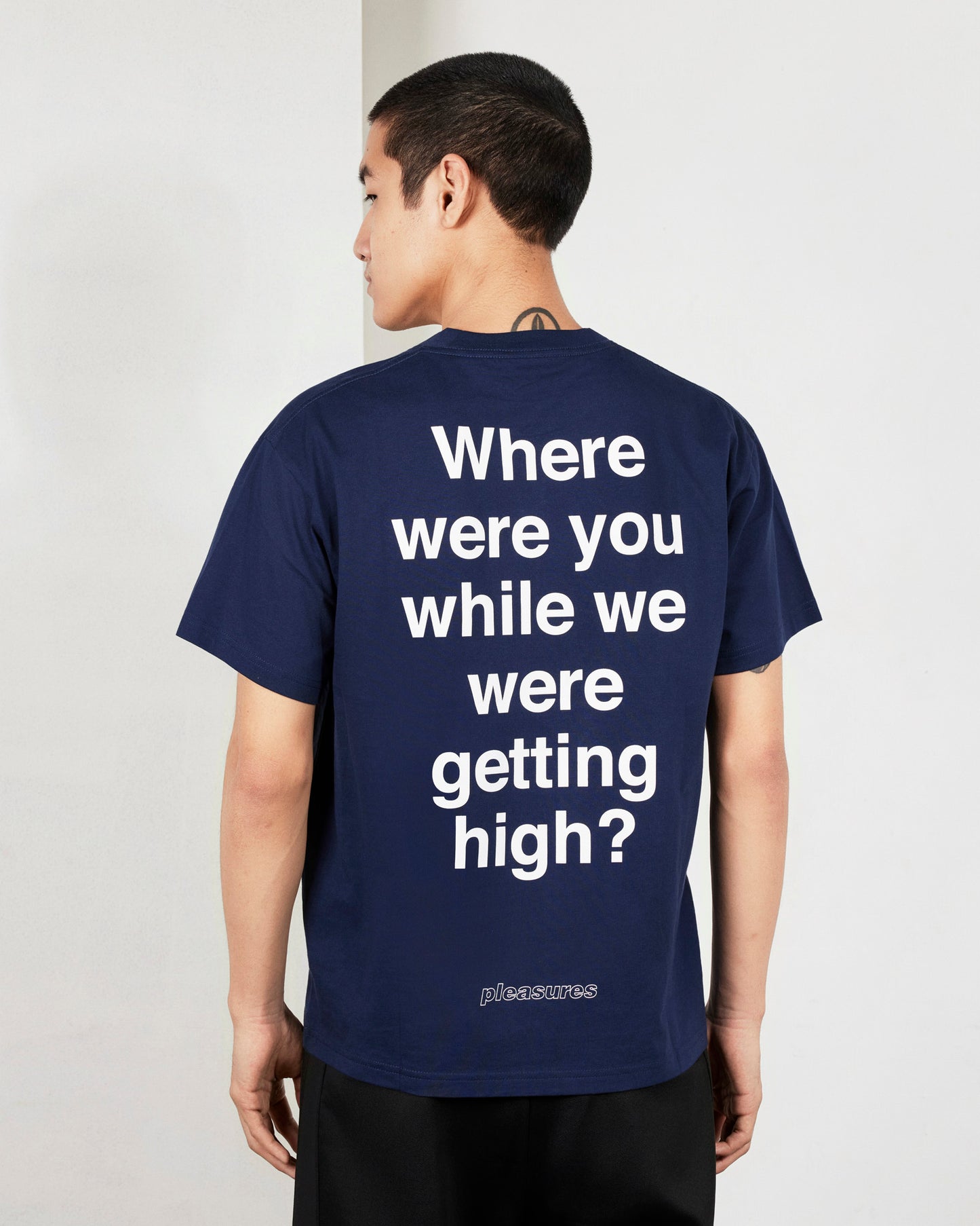 【PLEASURES - プレジャーズ】QUESTION MARK T-SHIRT / NAVY (Tシャツ/ネイビー)