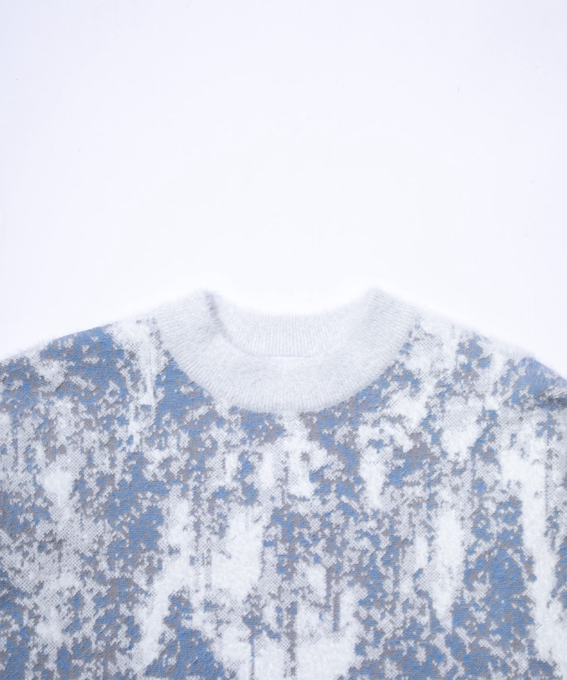 【F/CE.- エフシーイー】FINNISH LANDSCAPE SOLOTEX KNIT – FOREST / WHITE×BLUE (ニット/ホワイト×ブルー)