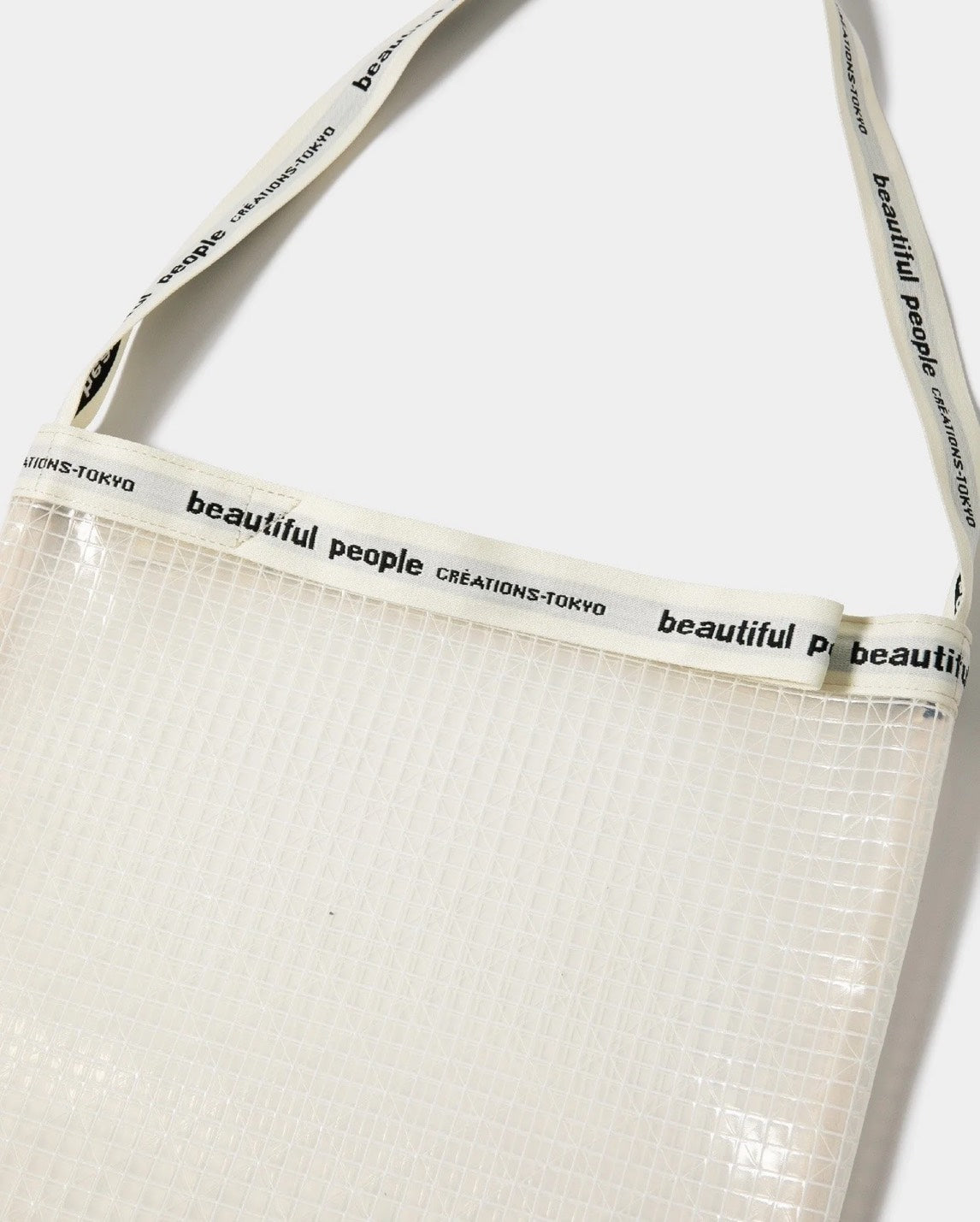 【beautiful people - ビューティフルピープル】Vinyl logo tape shoulder bag / CLEAR（バッグ/クリア)