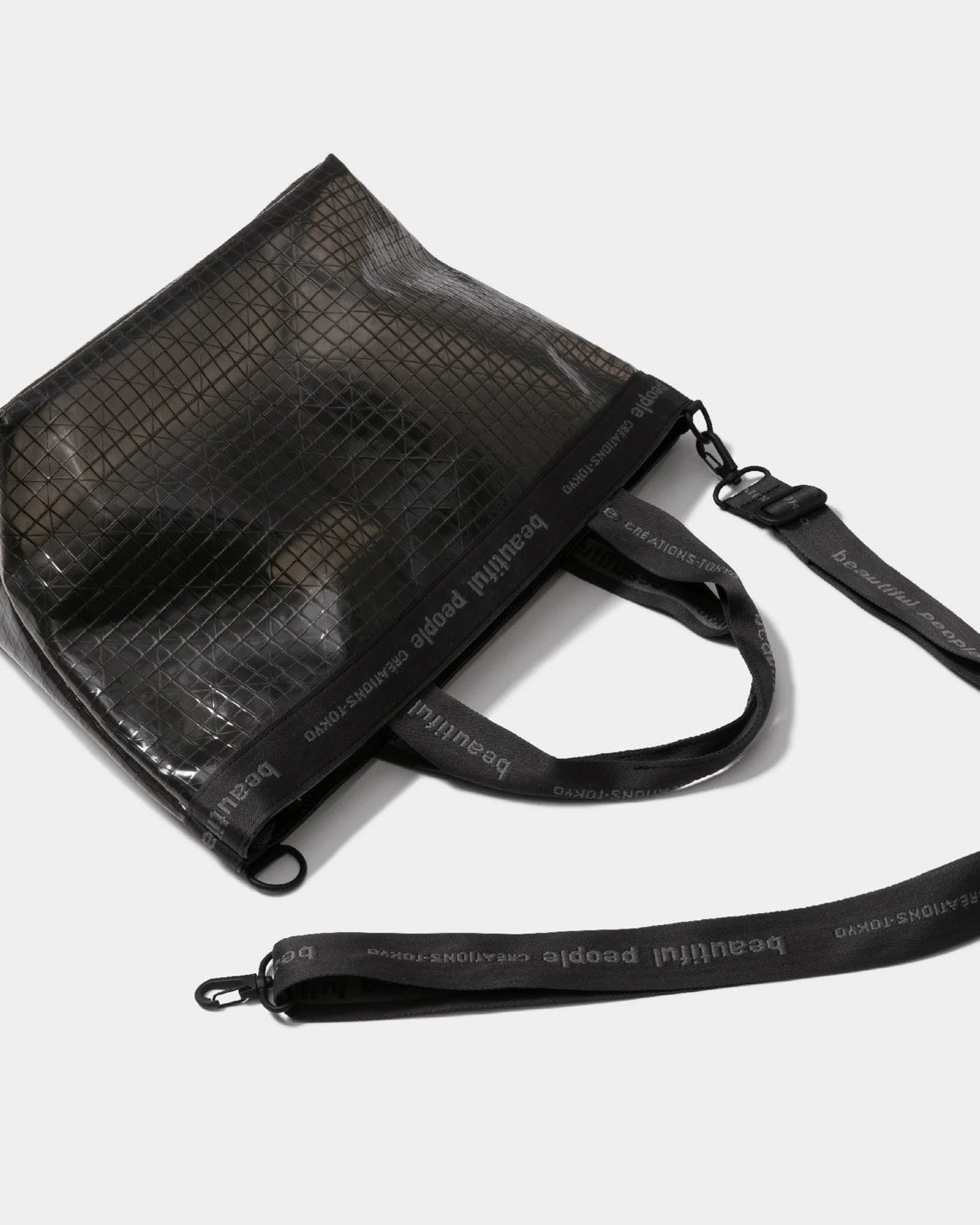 【beautiful people - ビューティフルピープル】plaid vinyl logo tape bag M / BLACK（バッグ/ブラック)