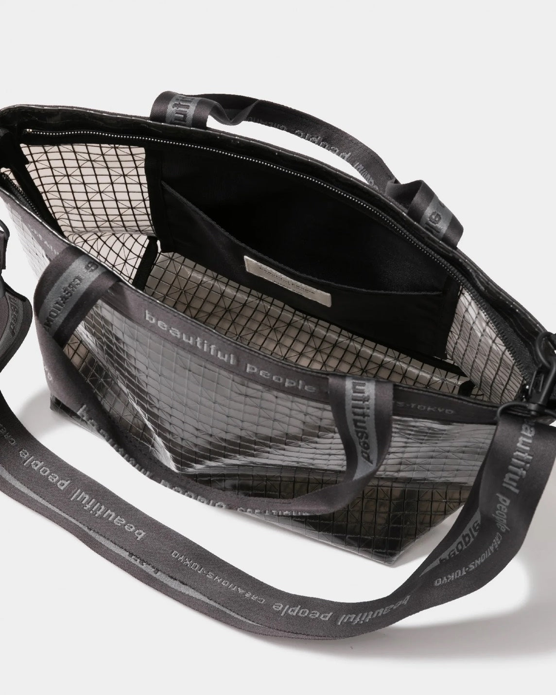 【beautiful people - ビューティフルピープル】plaid vinyl logo tape bag M / BLACK（バッグ/ブラック)