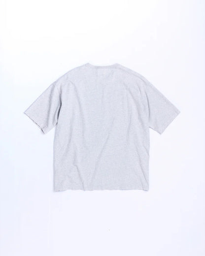 【ANACHRONORM - アナクロノーム】DAMAGED EMB S/S T-S / MIX GRAY (Tシャツ/グレー)