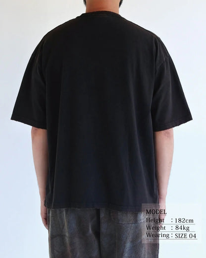 【ANACHRONORM - アナクロノーム】DAMAGED EMB S/S T-S / BLACK (Tシャツ/ブラック)