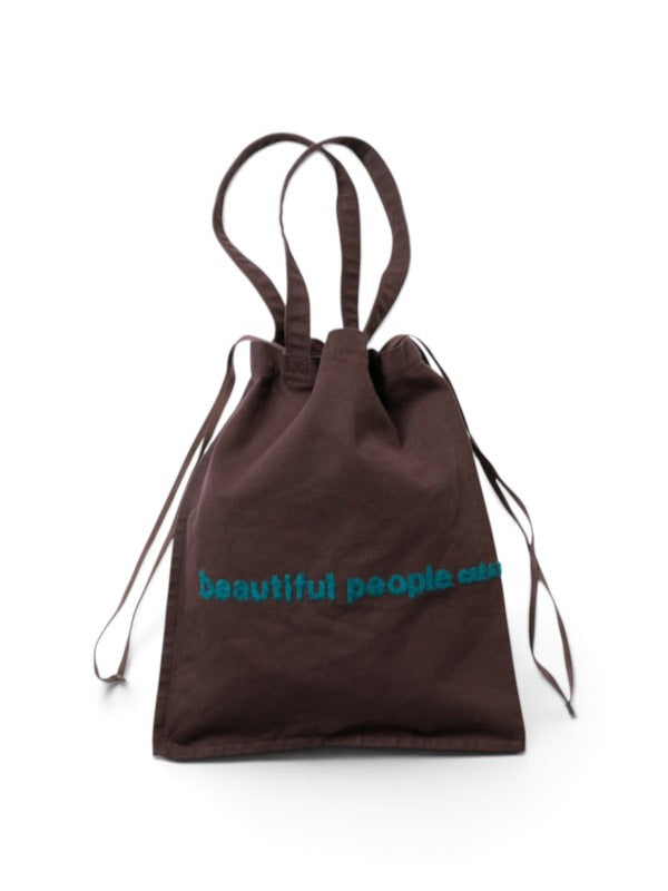 【beautiful people - ビューティフルピープル】brushed logo bag / BURGUNDY（バッグ/バーガンディー)