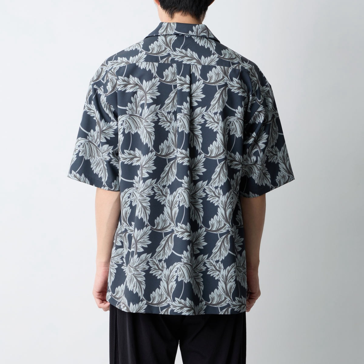 【White Mountaineering - ホワイトマウンテニアリング】BOTANICAL PATTERN OPEN COLLAR SHIRT (シャツ/CHARCOAL)