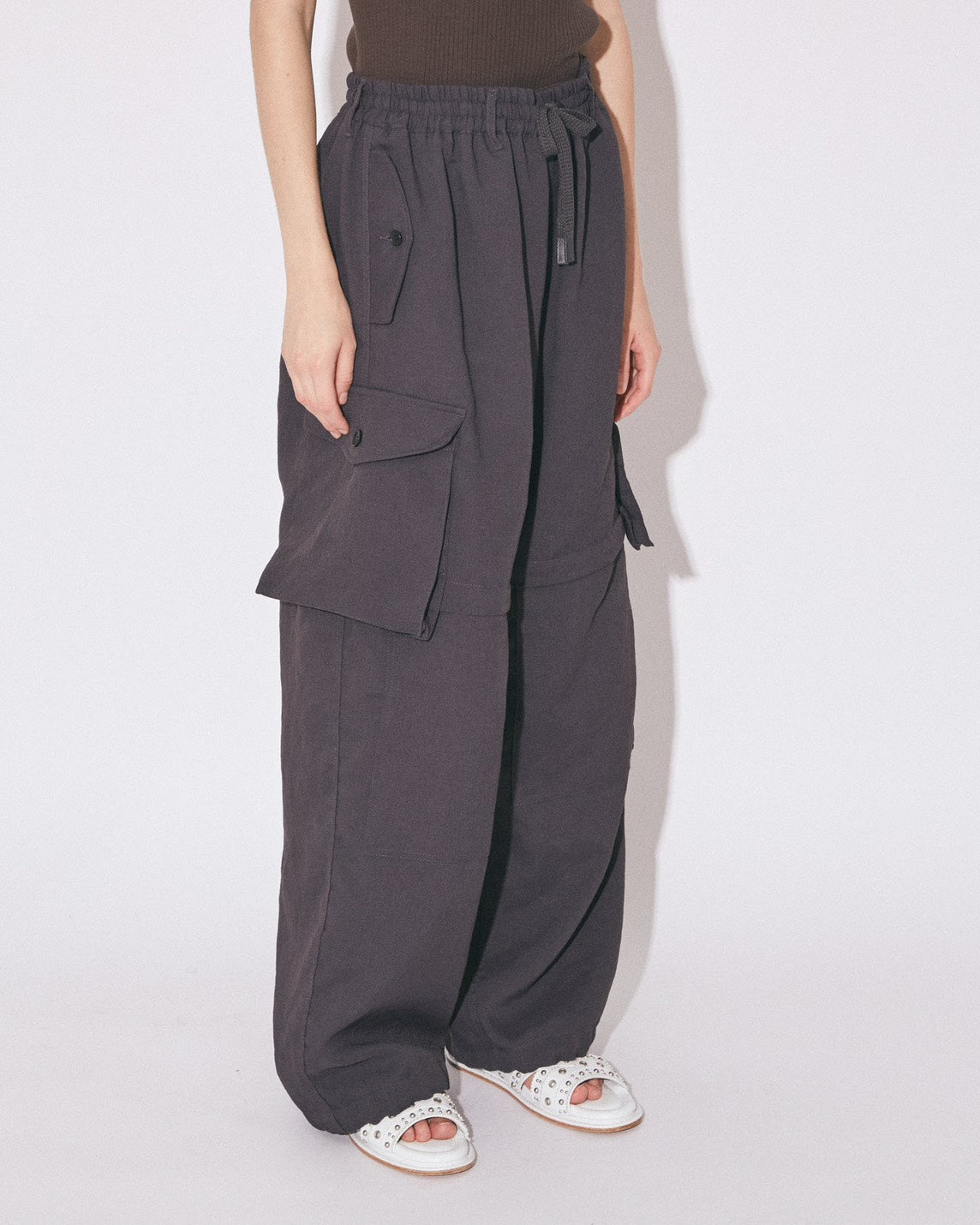 【beautiful people - ビューティフルピープル】polyester panama length change pants / BLACK (カーゴパンツ/ブラック）