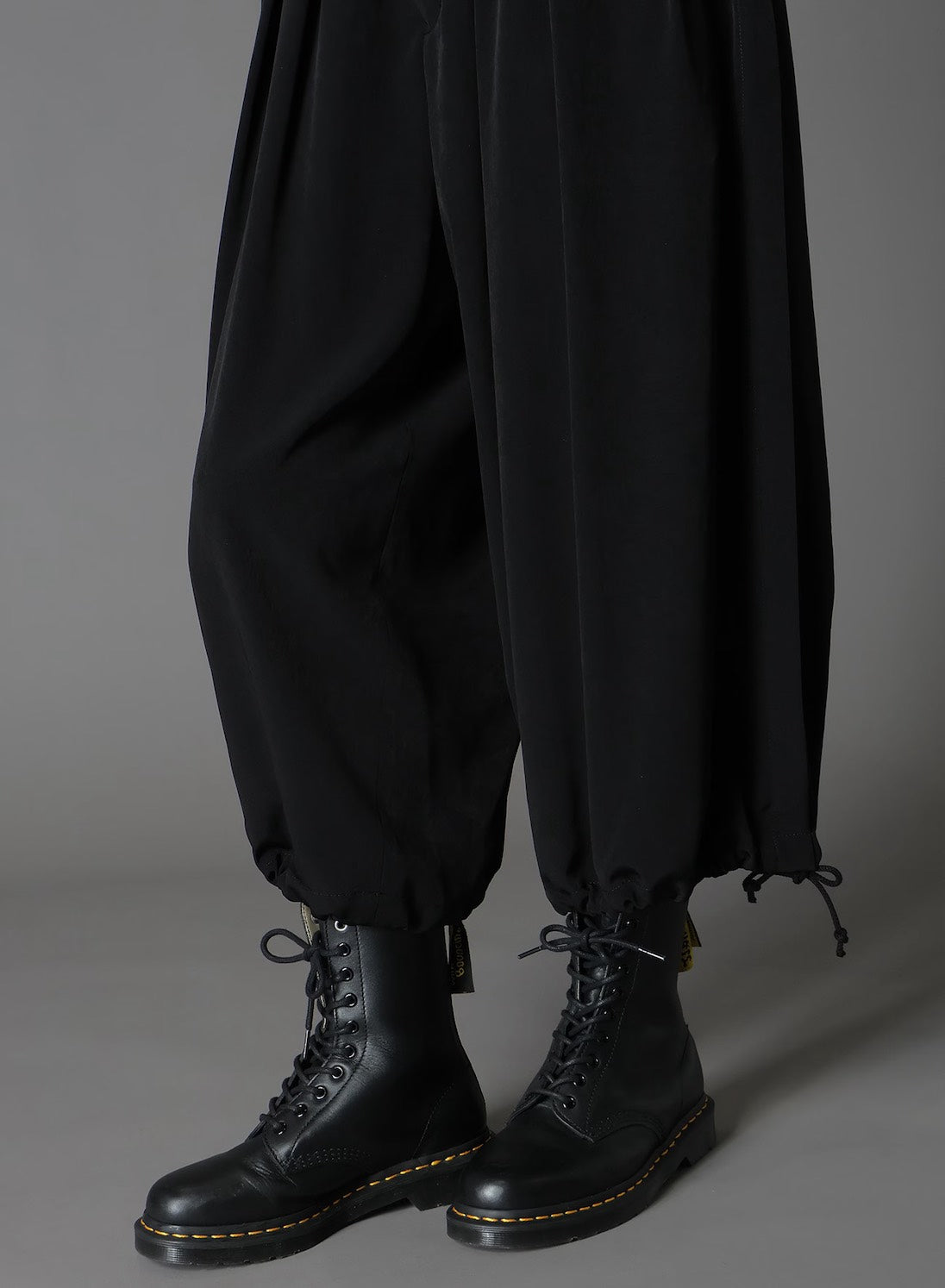 【Ground Y - グラウンドワイ】CREPE DE CHINE BALLOON PANTS / BLACK(パンツ/ブラック)