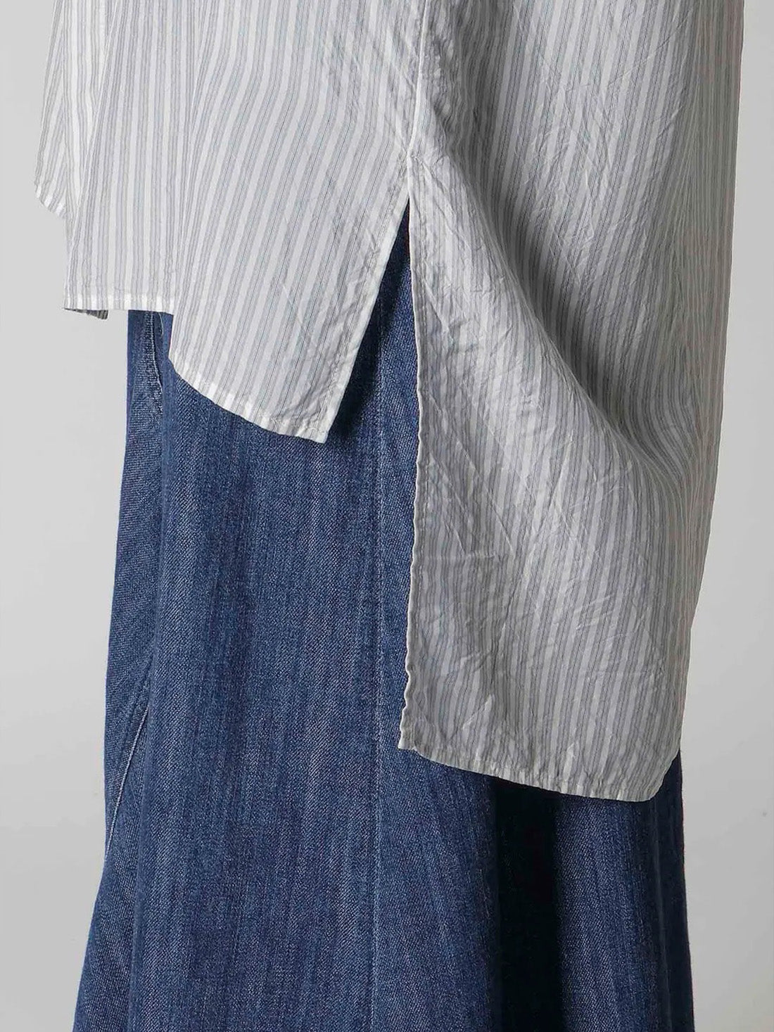 【Y's - ワイズ】CUPRO STRIPE DESIGN COLLAR BIG BLOUSE / BLUE GREY (シャツ/ブルーグレー)