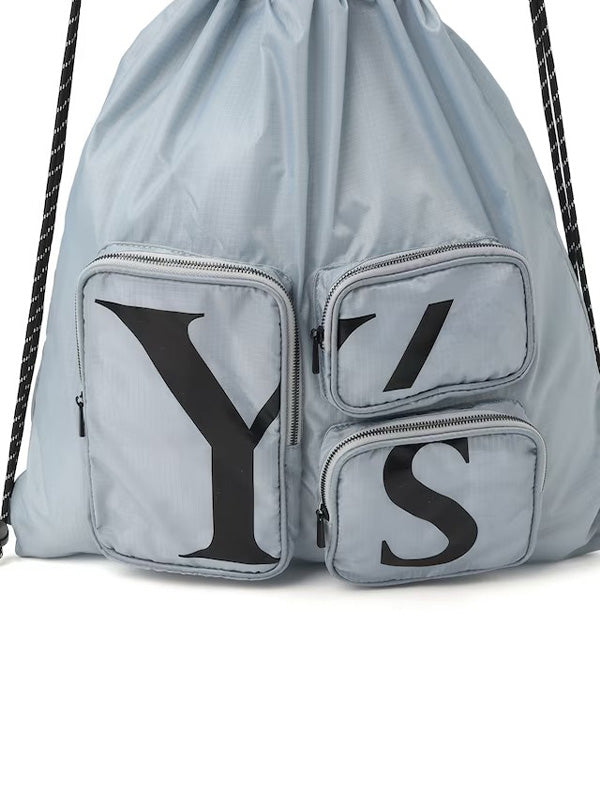 【Y's - ワイズ】POLYESTER LOGO KNAPSACK / LIGHT BLUE (バッグ/ライトブルー)